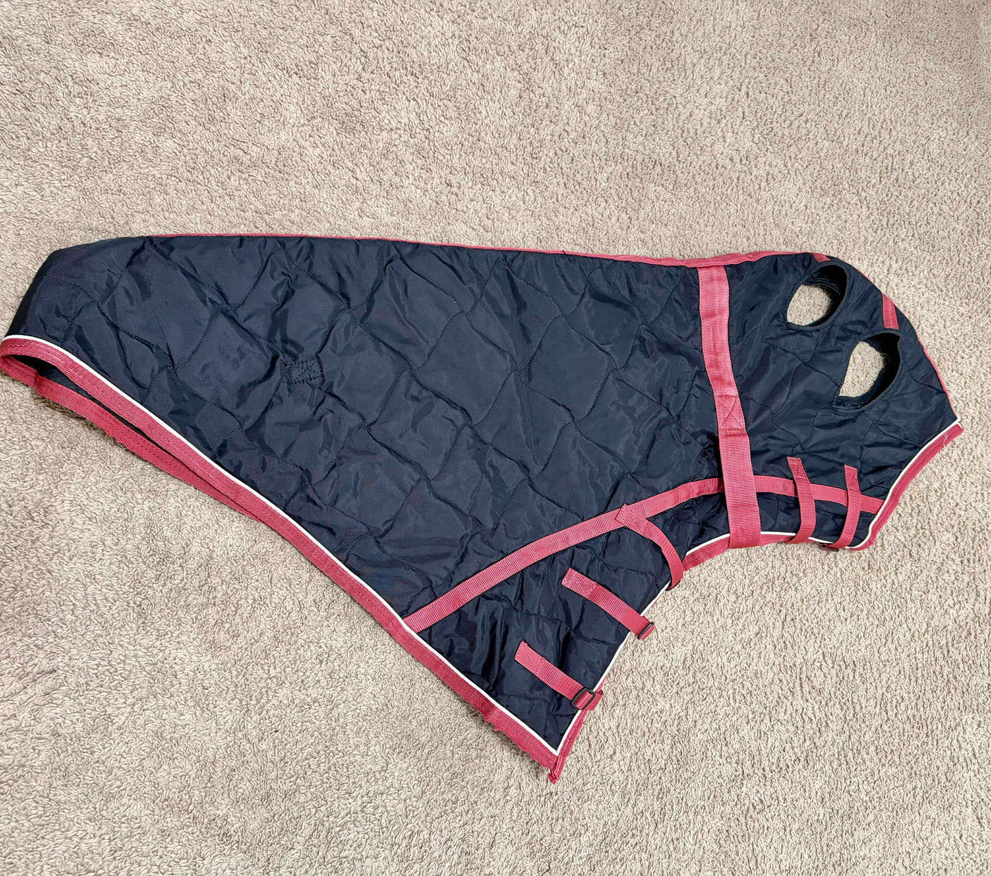 USED SmartPak Quilted Stable Hood – Size Medium