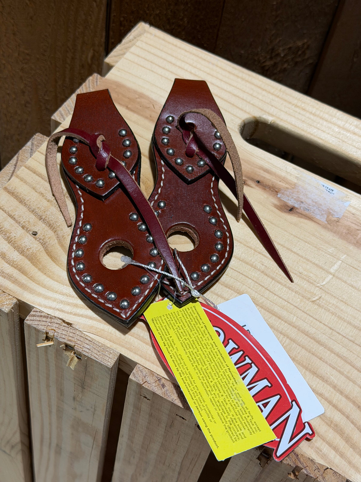 NWT Showman Medium Oil Leather Slobber Straps with Metal Dots