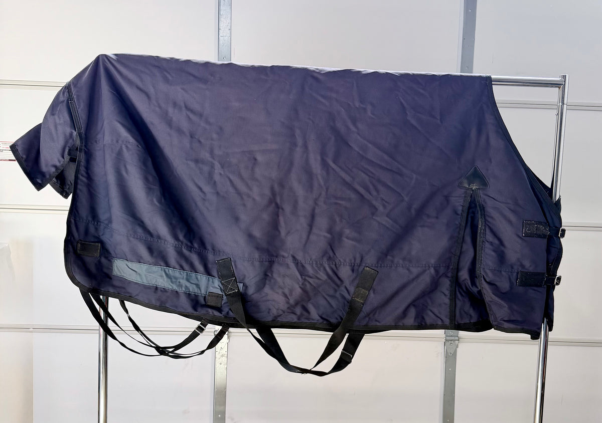 Used Toklat Timberline II Turnout Blanket – 72” – Navy Blue