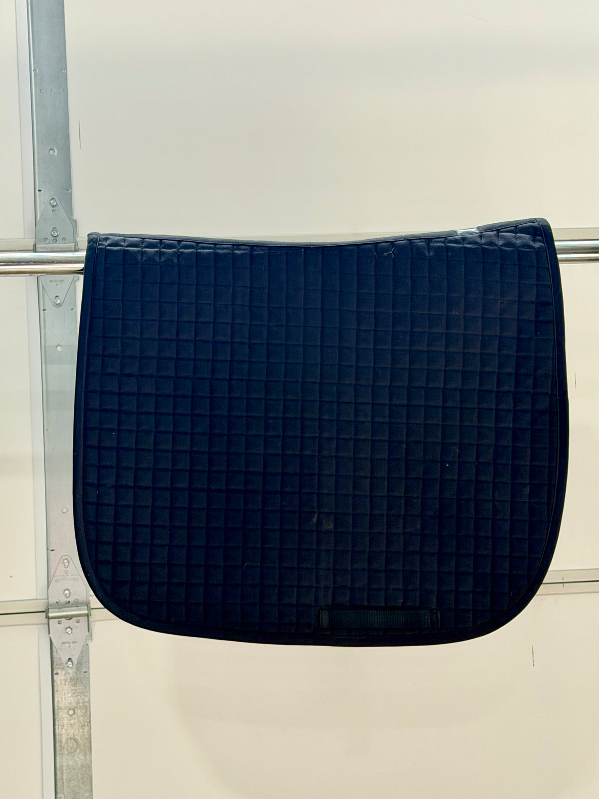 Lightly Used Dover Saddlery & Riders International Dressage Pad – Black