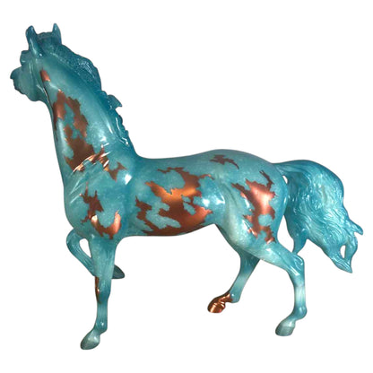 Bisbee Breyer Traditional – (Retired Decorator Model)