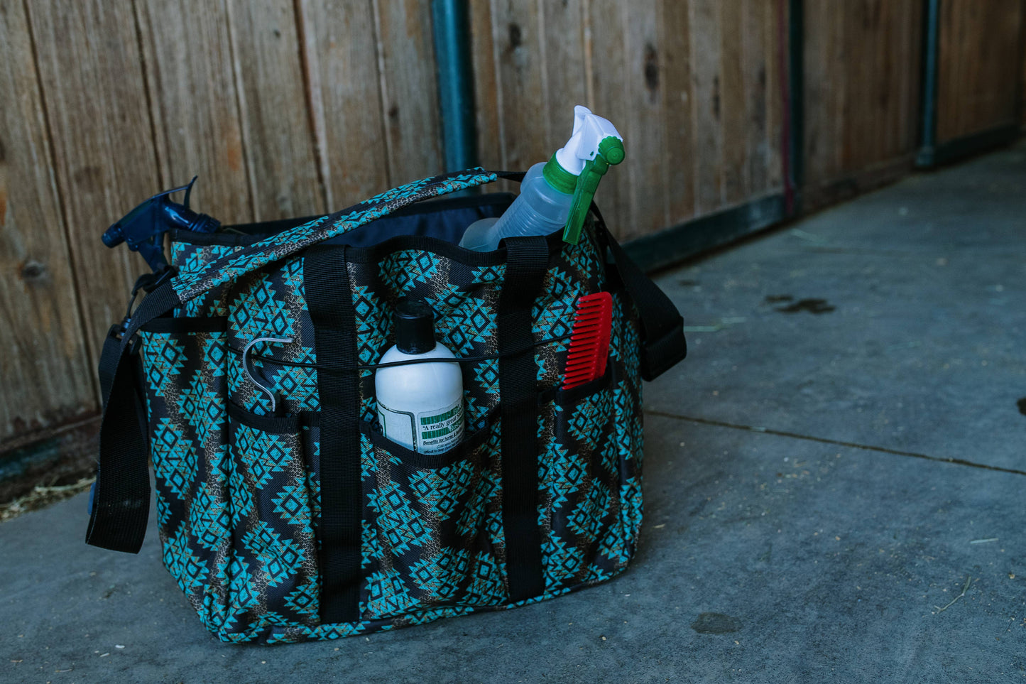 Grooming Tote with Multiple Pockets
