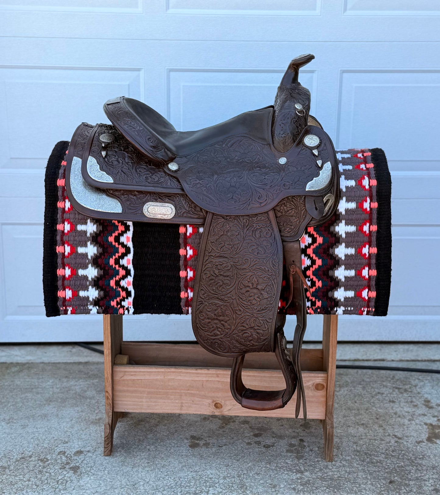 Circle Y Equitation Show Saddle|15.5” Seat|Model 2190