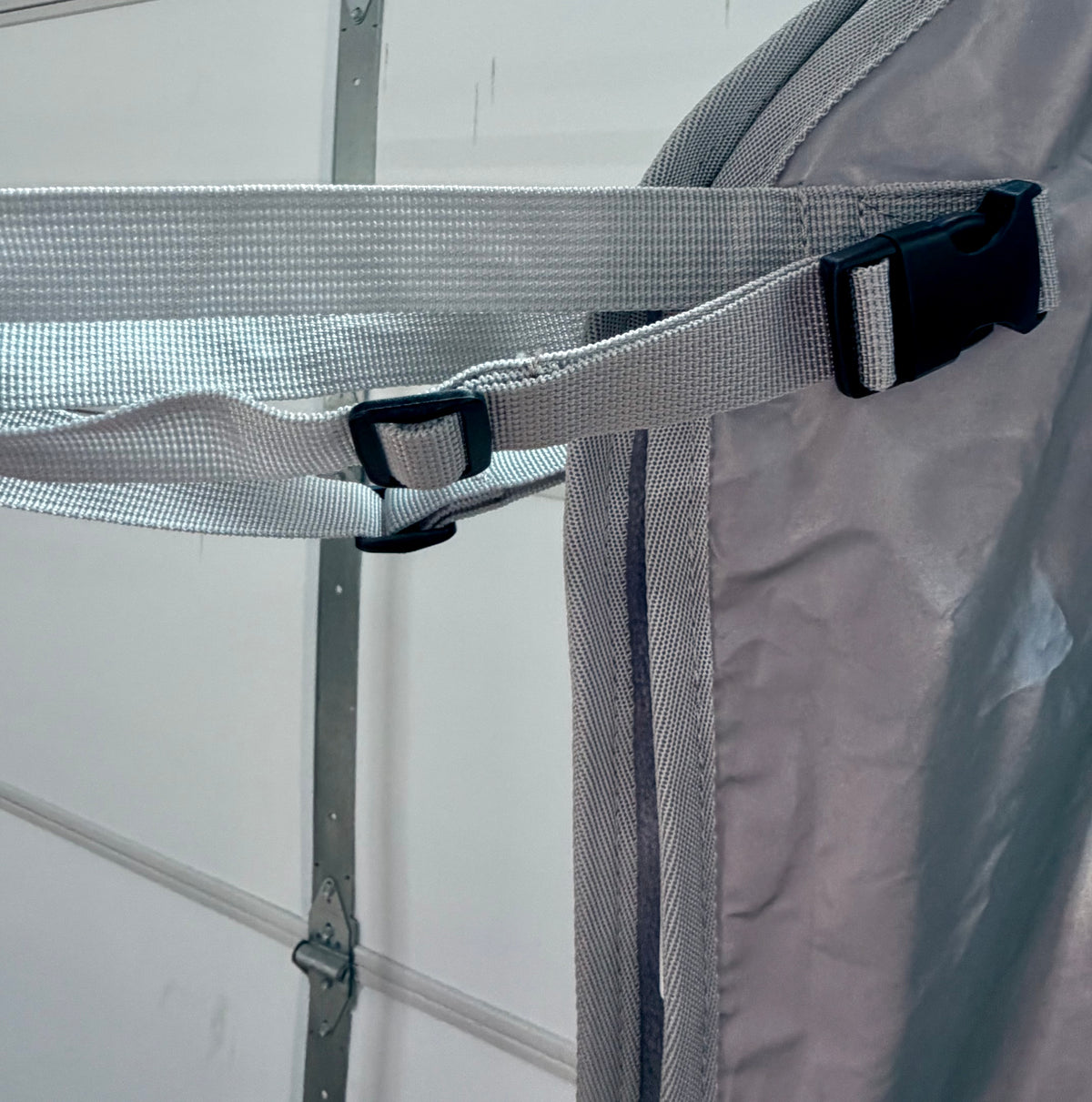 Lightly Used | Harrison Howard Reflective Fleece Quarter Sheet