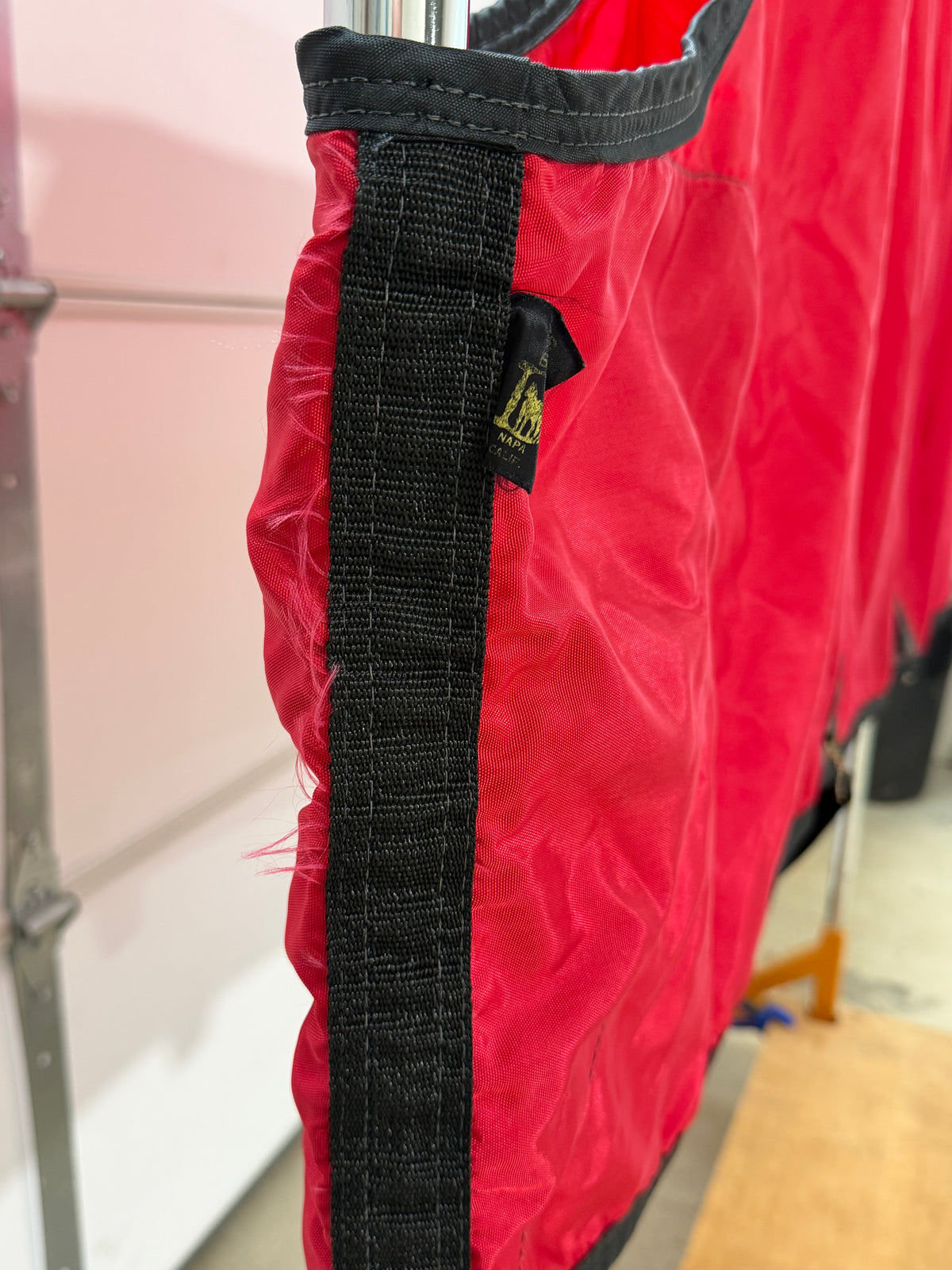 Used Big D Nylon Sheet – 78” – Red & Black