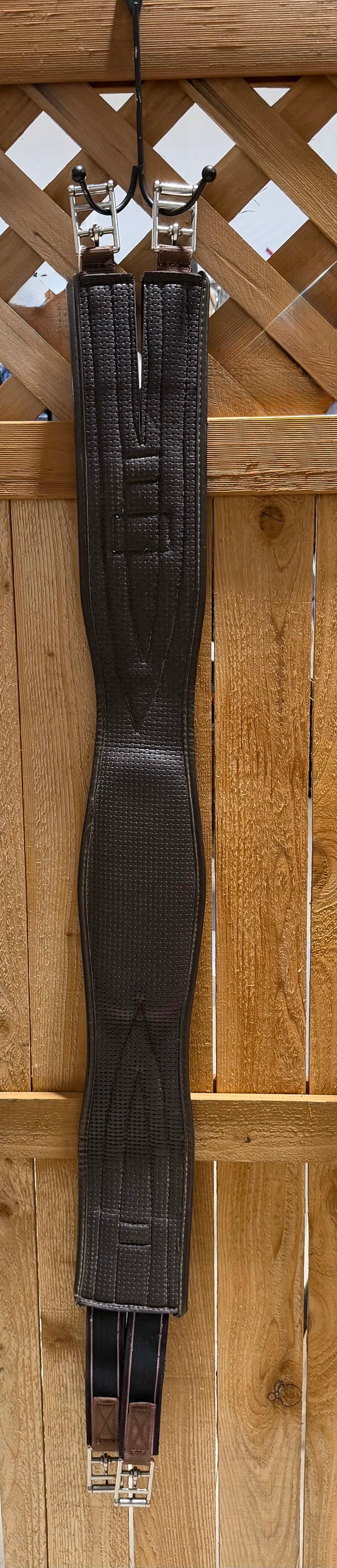 Used Dura-Tech® Shaped Girth with Gel | Brown | 46”