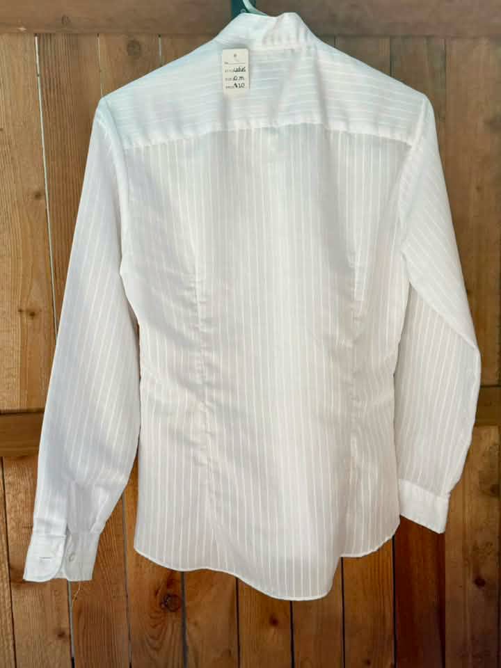 Beaufort Riding Necessities by Eisers Women’s Lightweight Show Shirt w/ Collar – White Shadow Stripe