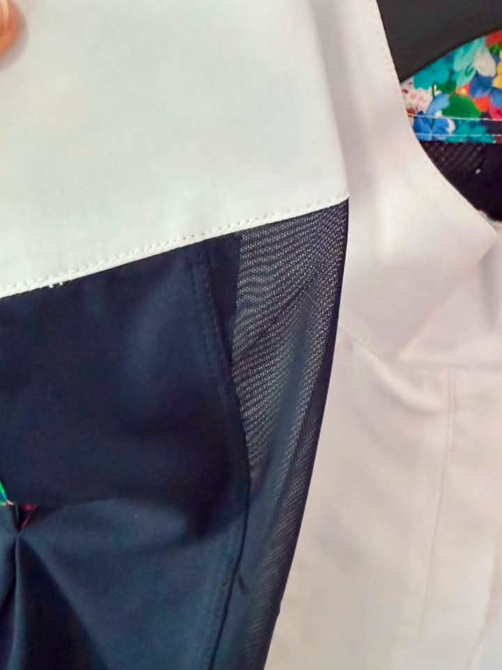 Chester Bay Women’s Show Shirt – Navy & White – Floral Trim – XXL – NWT