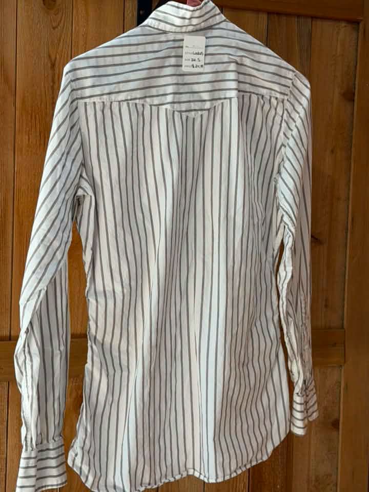 Essex Women’s Long Sleeve Show Shirt – White/Cream with Gray & Red Stripe