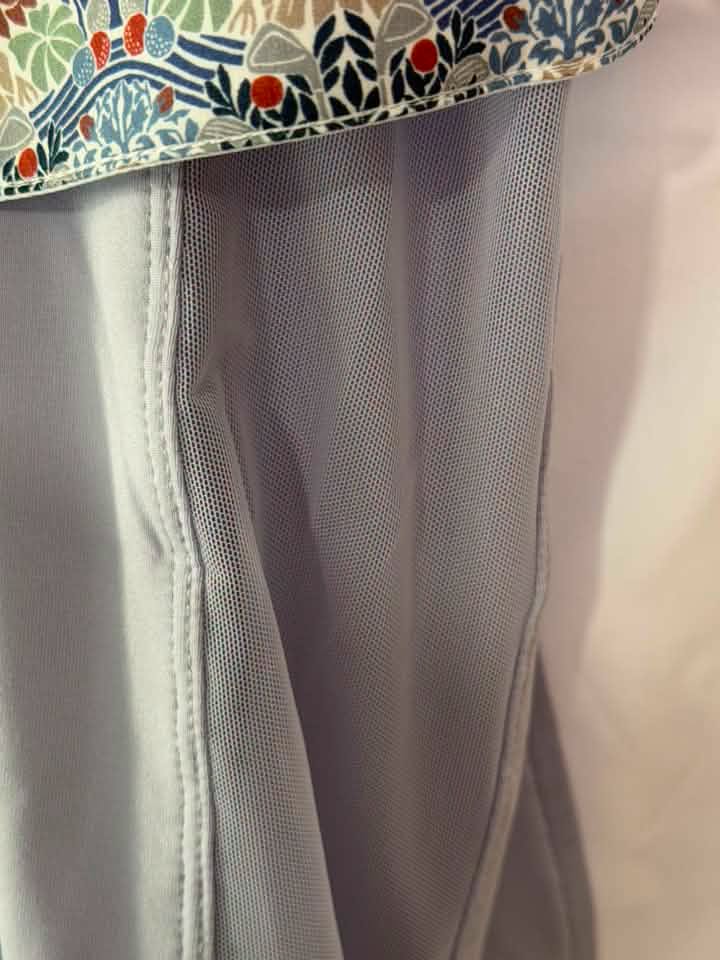 Chester Bay Women’s Show Shirt – Light Blue & White – Floral Trim – XXL – NWT