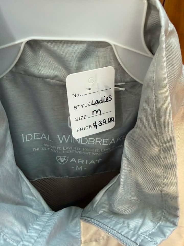 Ariat Women’s Ideal Windbreaker – Silver Gray
