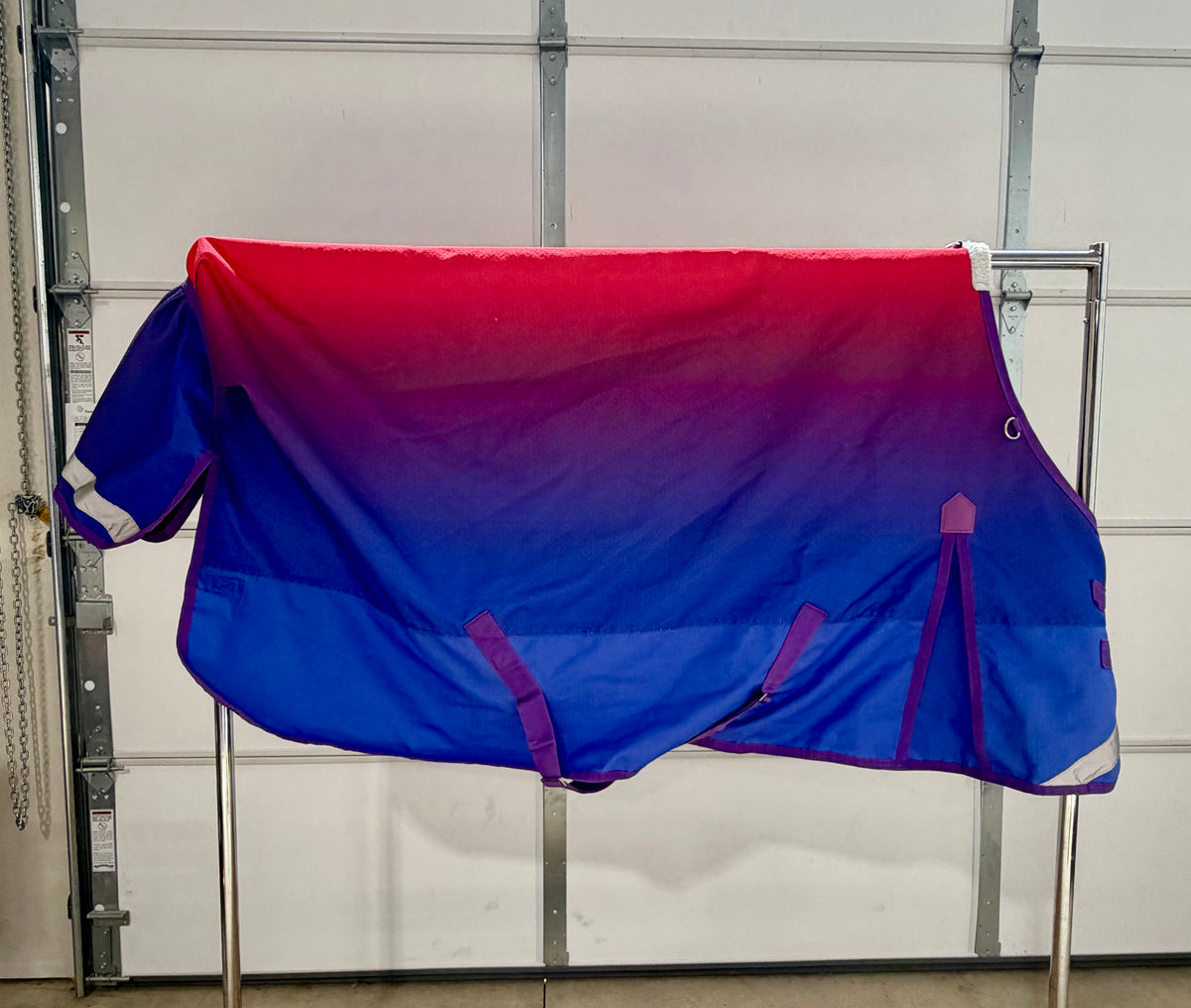 Used WeatherBeeta ComFiTec Plus Dynamic Standard Neck Turnout Sheet – 72” – Rainbow Ombré