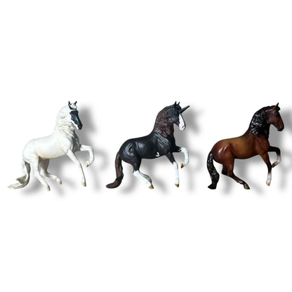 Breyer Stablemate – Alborozo Customs & Blind Bag (Sold Individually)