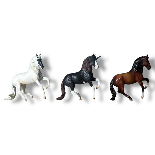 Breyer Stablemate – Alborozo Customs & Blind Bag (Sold Individually)