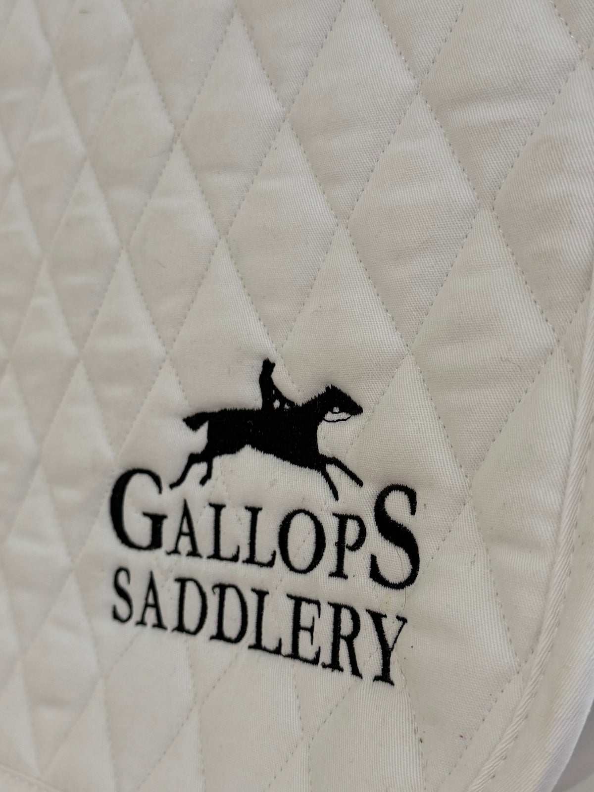 Lightly Used Gallops Saddlery Dressage Saddle Pad – White