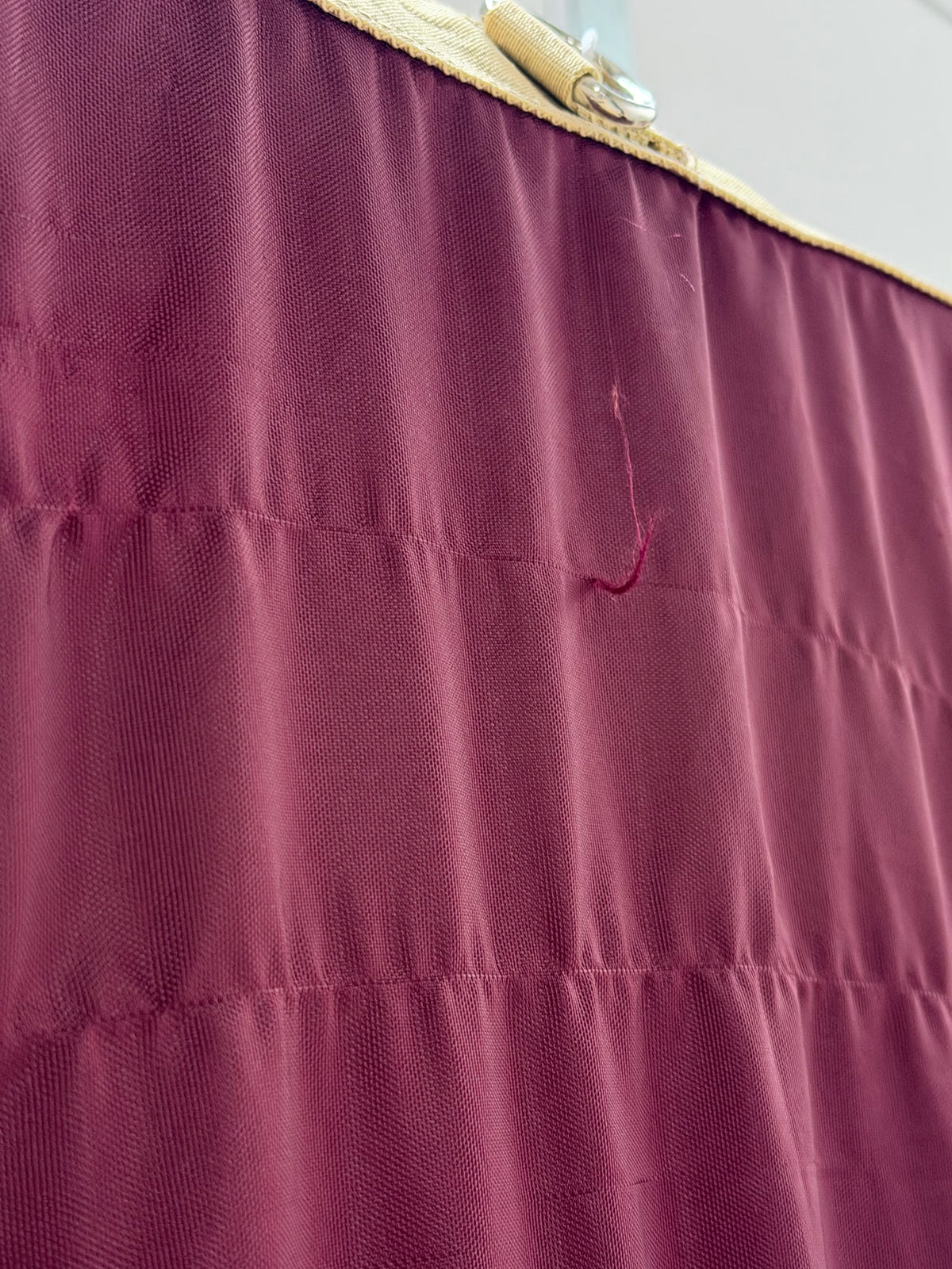 Used Nylon Stable Sheet – 72” – Burgundy & Tan