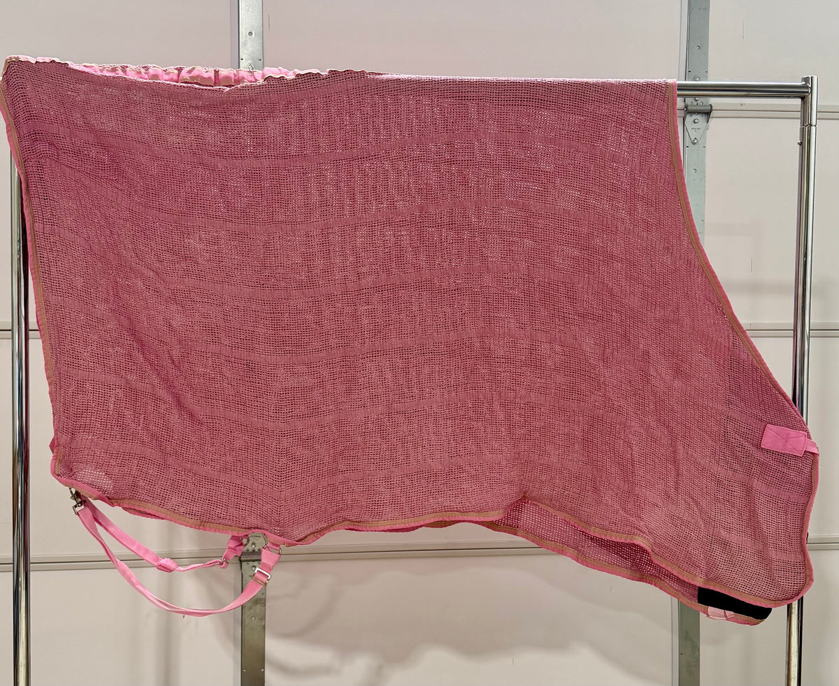 Lightly Used Waffle-Knit Anti-Sweat Cooler Sheet – 69” – Pink