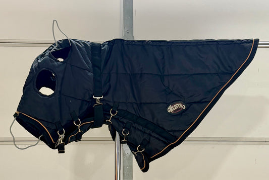 Used Weaver Quilted Stable Hood – Medium – Black