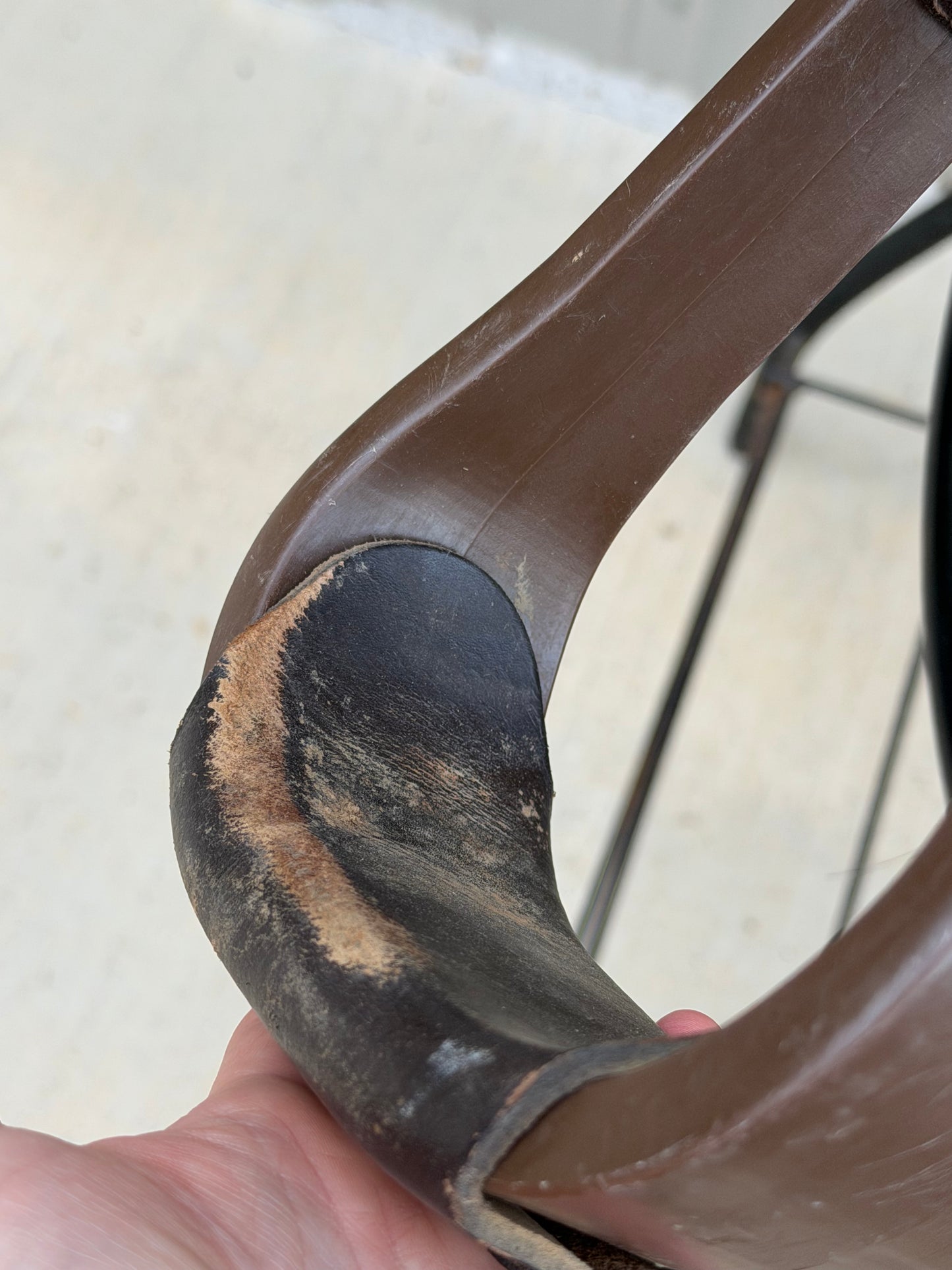 Used Wintec Western Saddle – 15” Seat – Brown Synthetic