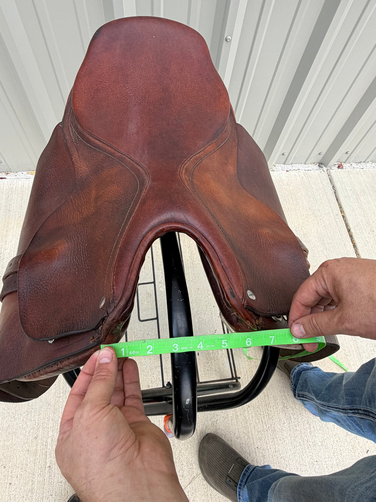 Vintage Hallmark English Cutback Saddle – Approx. 20” Seat – Made in Argentina