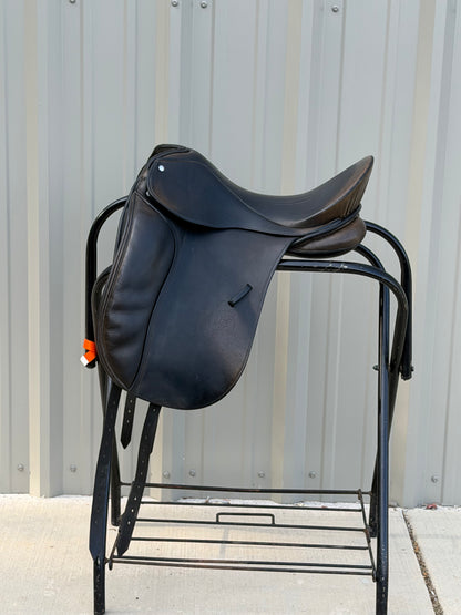 Schleese Jane Savoie Dressage Saddle – 17” – Black – Made in Canada