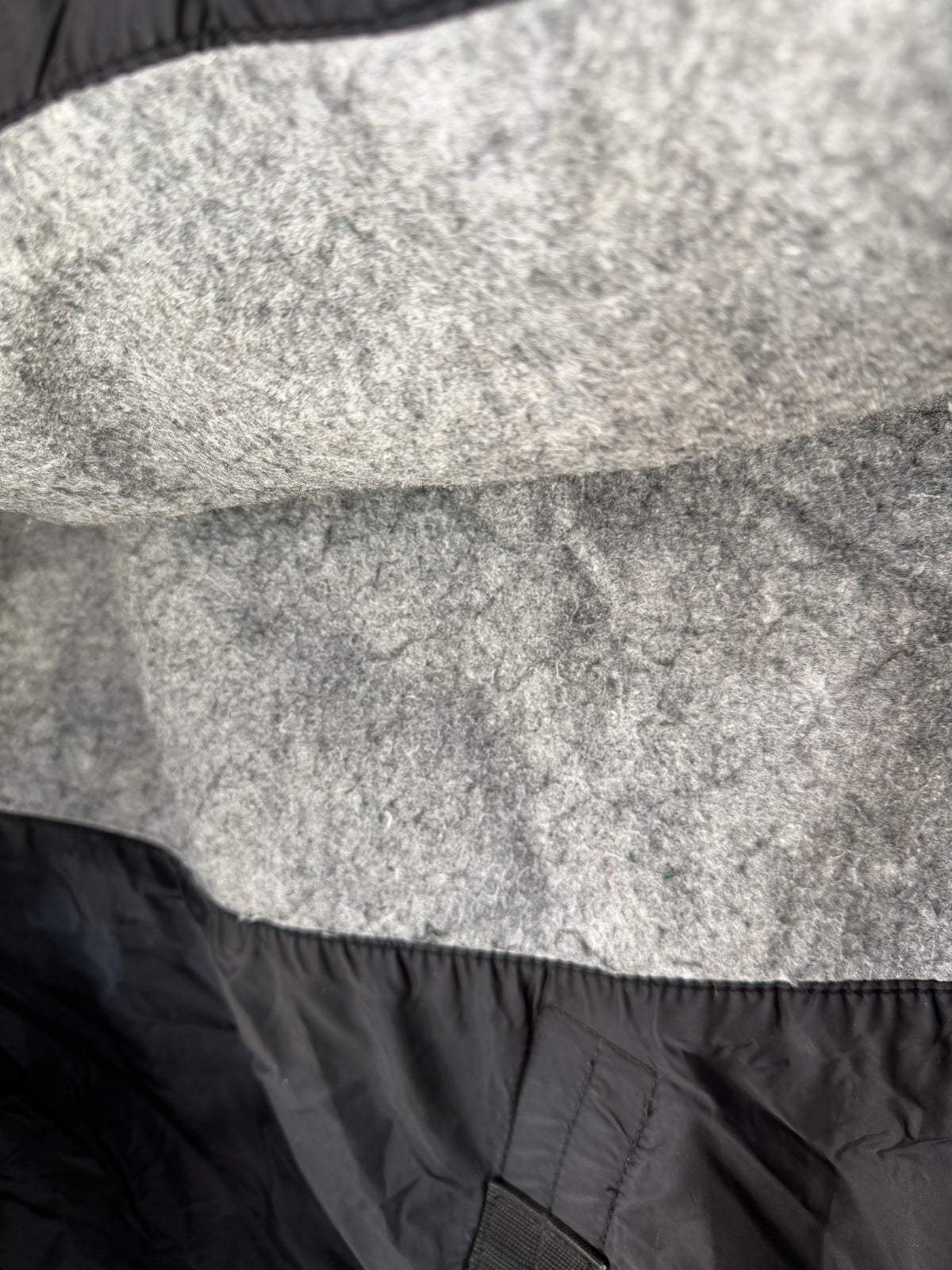 Used Toklat Timberline II Turnout Blanket – 72” – Navy Blue