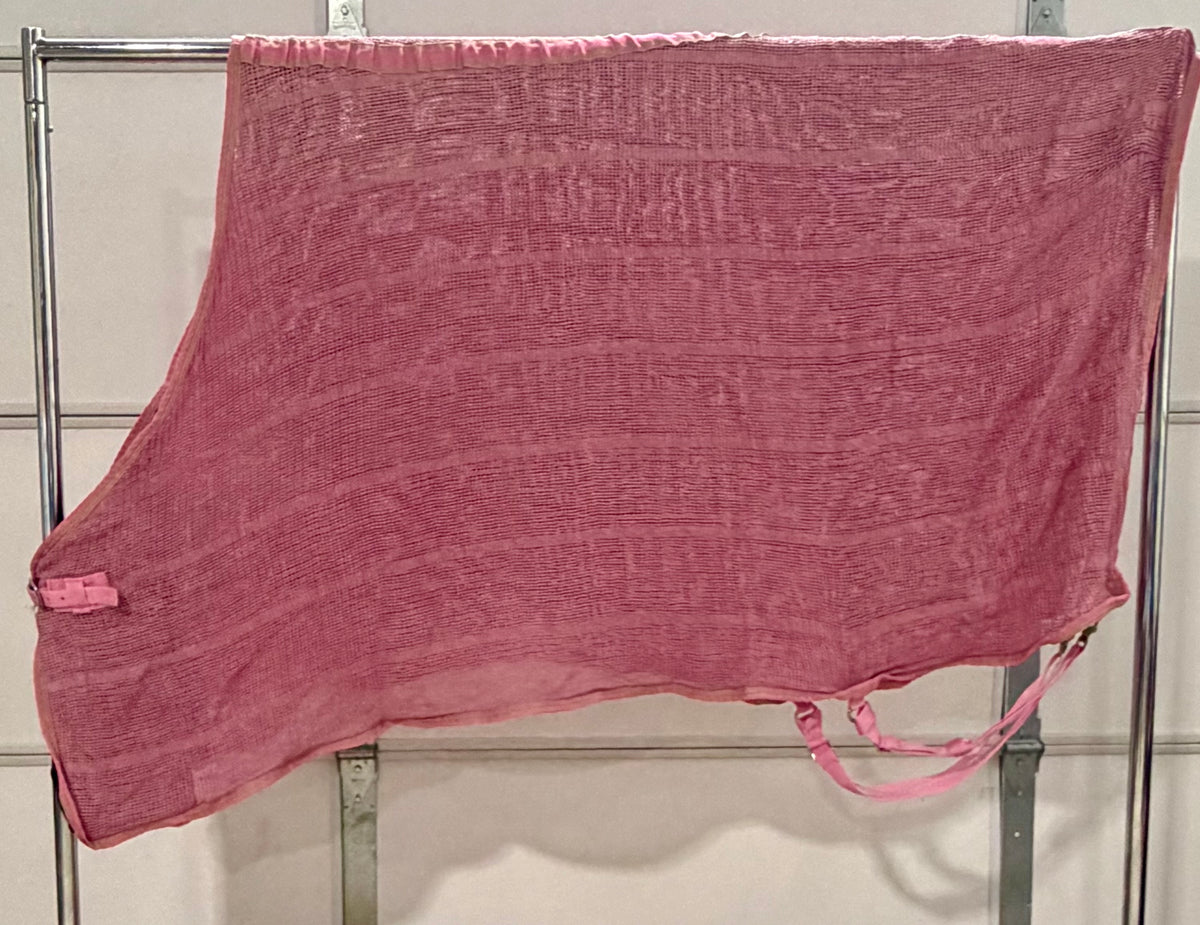 Lightly Used Waffle-Knit Anti-Sweat Cooler Sheet – 69” – Pink