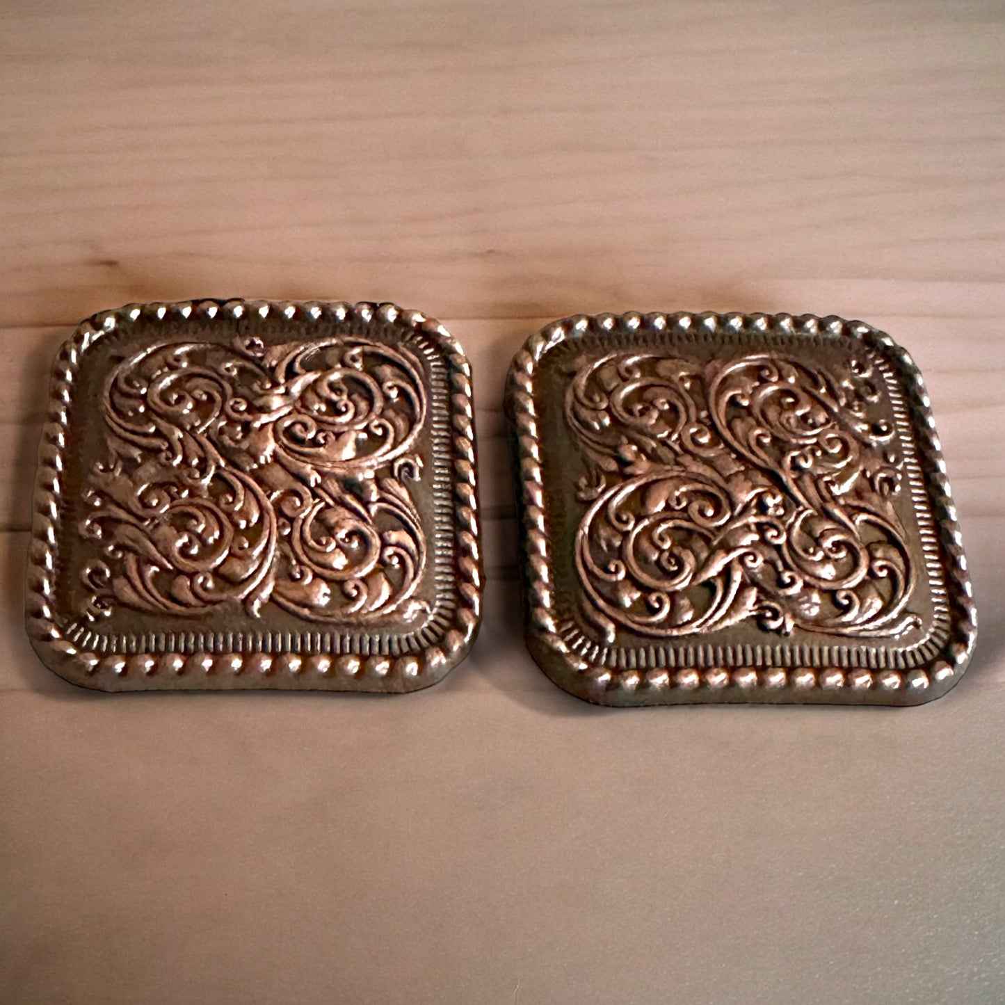 2 Pack Florid Ornate Square 1-Inch Conchos