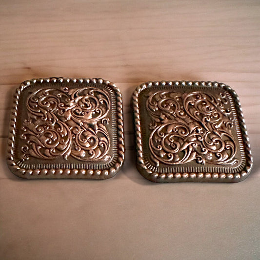 2 Pack Florid Ornate Square 1-Inch Conchos