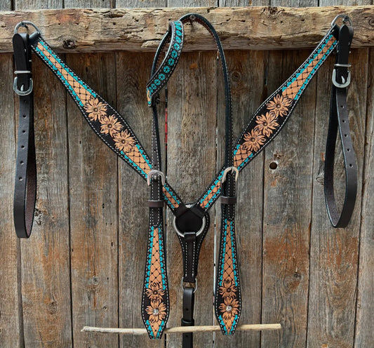 Turquoise Flower Tack Set