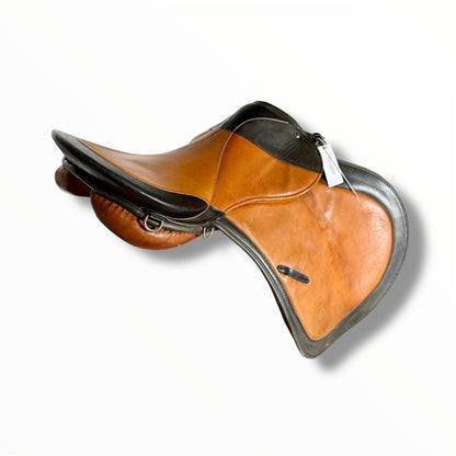 Stubben Two-Tone English All-Purpose Saddle – 17” Seat, Medium Tree (5.5” Gullet)