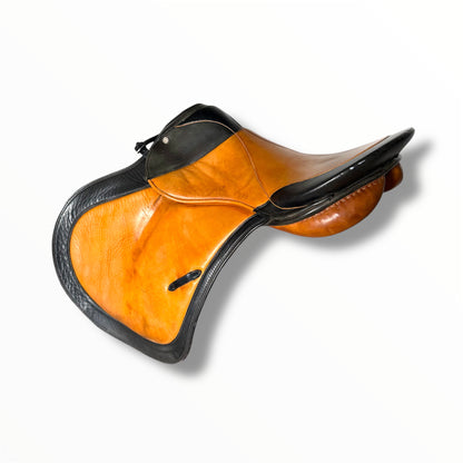 Stubben Two-Tone English All-Purpose Saddle – 17” Seat, Medium Tree (5.5” Gullet)