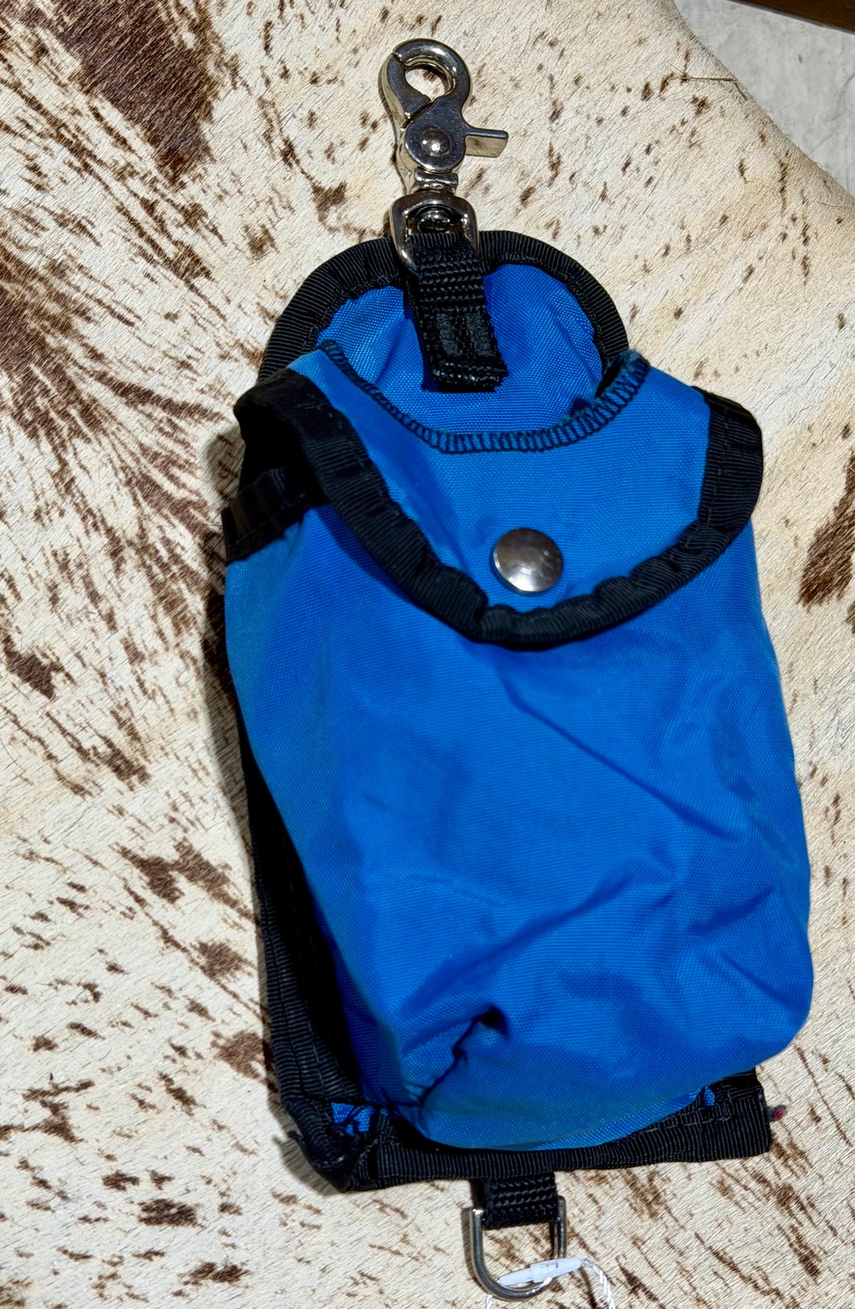 Small Nylon Saddle Bottle Holder – Blue & Black