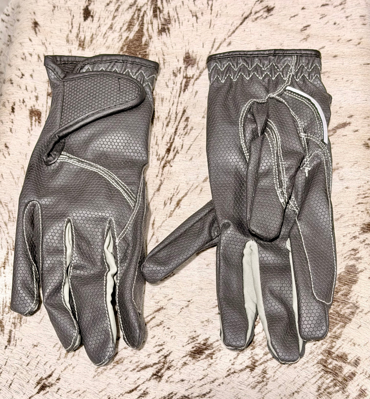 Used Ladies Riding Gloves • Dark Brown & Grey • Size Medium