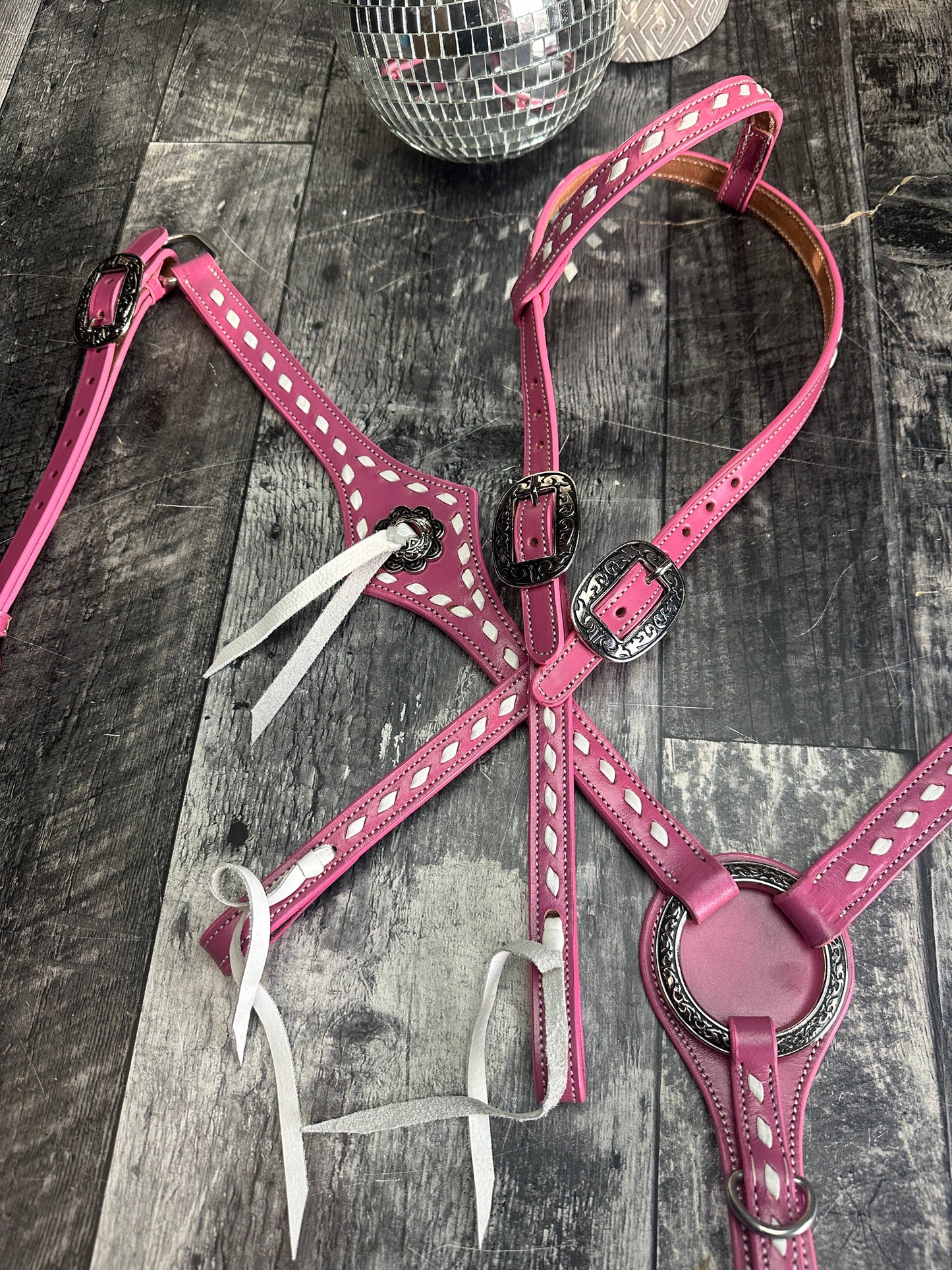 pink leather one ear headstall and breast collar tack set zoom
